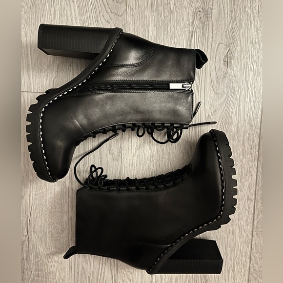 Brand New BCBGeneration Parina Leather Ankle Boots - Picture 7 of 7